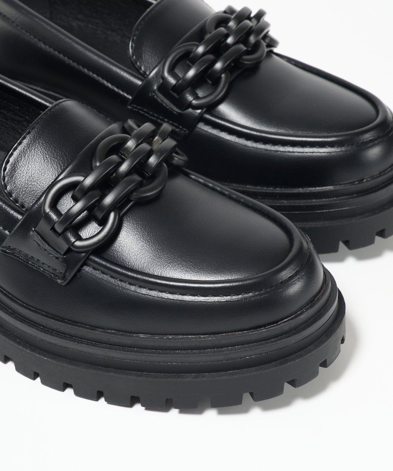 Mocasines detalle cadena image number null